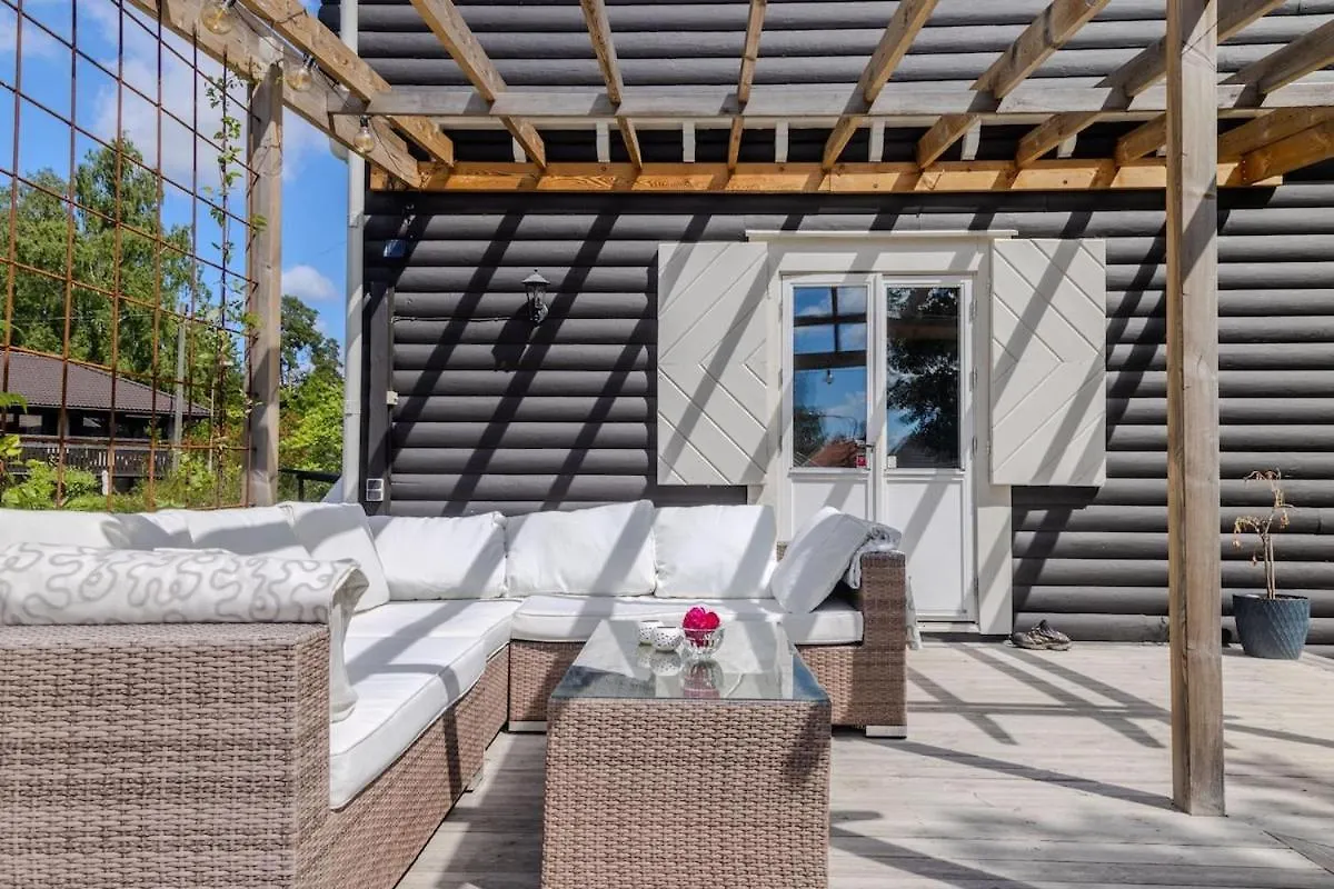 Harmonious Family-Friendly Villa ستوكهولم
